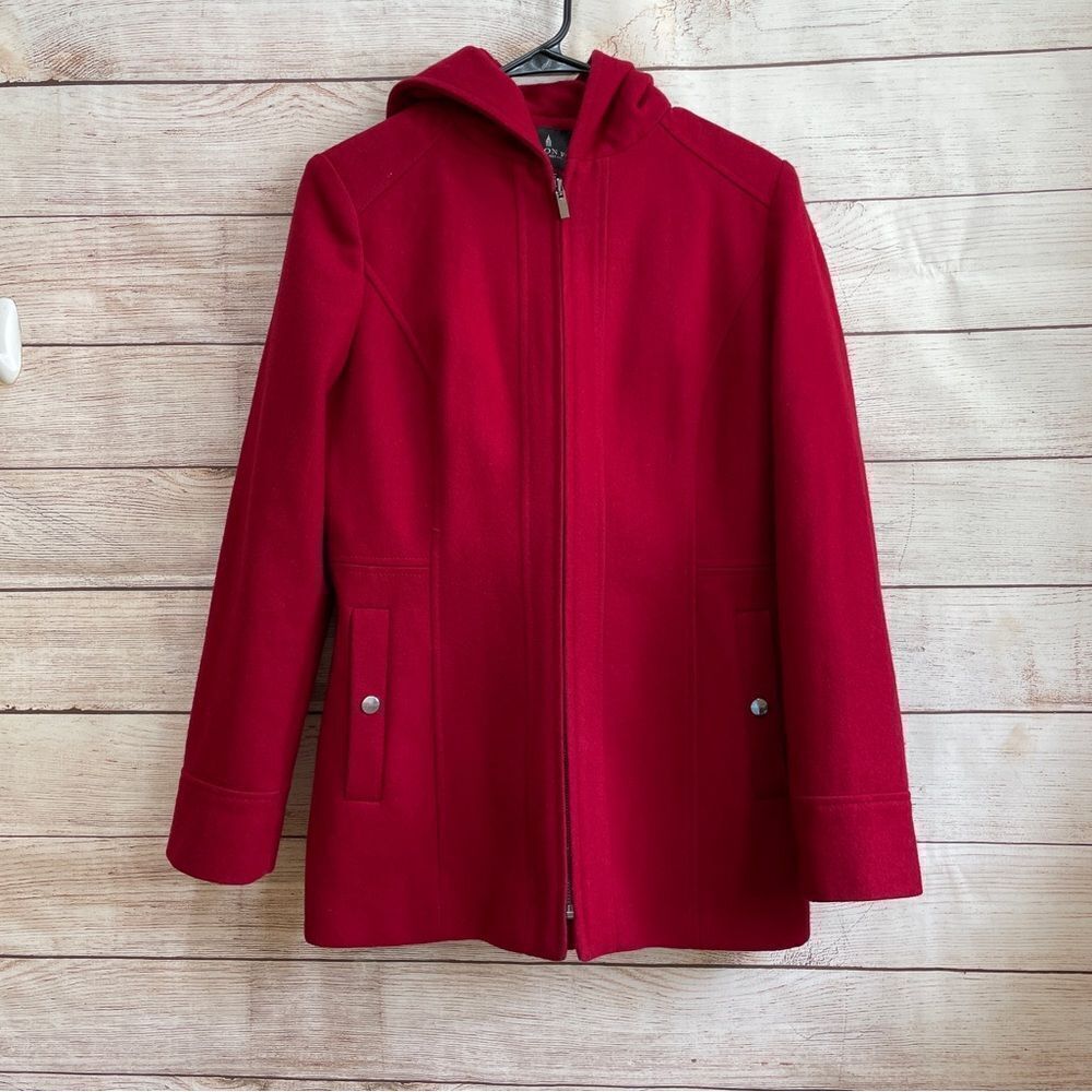 LONDON FOG HOODED WOOL COAT IN RED‎
